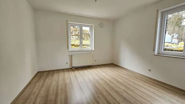 Immobilie in Baiersbronn - Wohnung frei. Garage dabei. Baiersbronn-Friedrichstal inklusive. - Bild 3