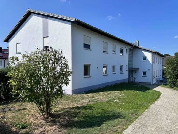 Immobilie in Baienfurt - Wohnen mit Charakter: Großzügige 5-Zimmer-Wohnung in Baienfurt - Bild 0