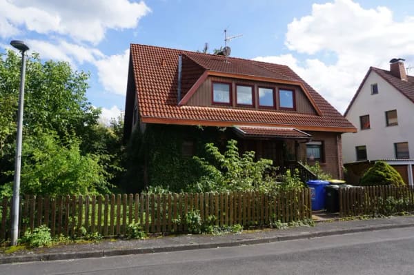 Immobilie in Spangenberg - Großzügiges Einfamilienhaus in Spangenberg. Keine Käuferprovision! - Bild 2