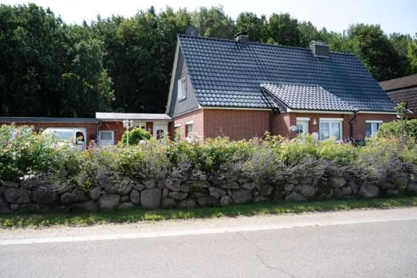Immobilie in Siek - DHH für Liebhaber mit Waldgrundstück - Bild 1