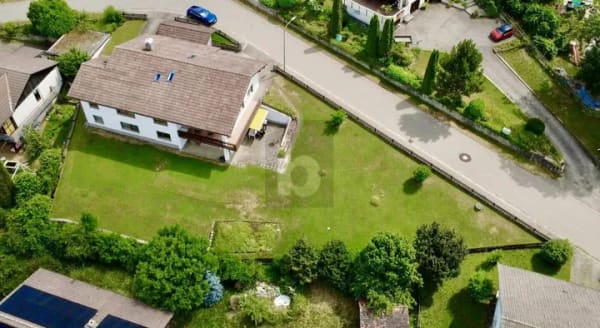 Immobilie in Ronsberg - HOCHWERTIG, RUHIGE LAGE UND VIEL PLATZ - Bild 0