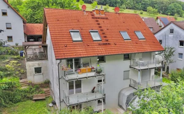 Immobilie in Mömbris - Ein Raumwunder - zwei Lebenswelten!

Doppelhaushälfte auf vier Etagen in Aschaffenburg - Mömbris - Bild 4