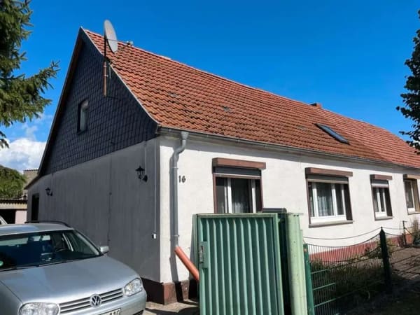 Immobilie in Tangerhütte - Alltagstaugliches Doppelhaus mit 5 Zimmern in Bittkau - Bild 1