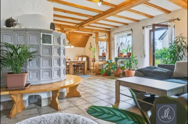 Immobilie in Velburg - Ein besonderer Platz zum Bleiben – Architektenhaus, idyllisch gelegen & energetisch modernisiert - Bild 0