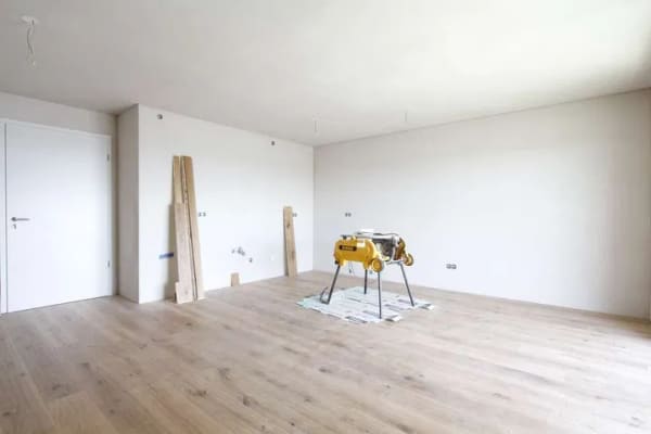 Immobilie in Ehekirchen - NEU! 🌳 Attraktive Gartenwohnung mit zwei TG-Stellplätzen + KfW40 QNG - Bild 1