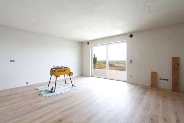 Immobilie in Ehekirchen - NEU! 🌳 Attraktive Gartenwohnung mit zwei TG-Stellplätzen + KfW40 QNG - Bild 4