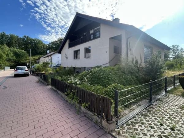 Immobilie in Wörth am Rhein - Großzügiges Einfamilienhaus in guter Wohnlage - Bild 2
