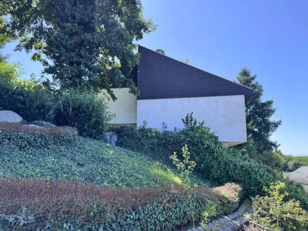 Immobilie in Lauf - Sanierungsbedürftiges Einfamilienhaus (ca. 150 m2) in Aussichtslage von Lauf - Bild 1