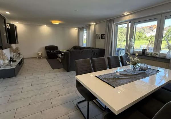 Immobilie in Tholey - Saniertes Einfamilienhaus in guter Lage von Theley – Einziehen und genießen - Bild 1