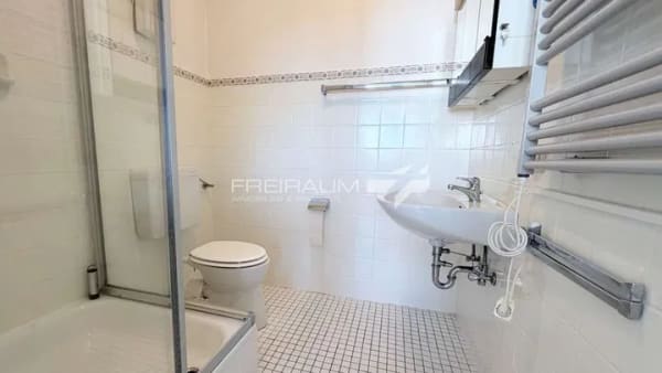 Immobilie in Siegen - FREIRAUM4 +++ Kompakte Erdgeschosswohnung mit Pool & Sauna in Siegen-Kaan-Marienborn - Bild 4