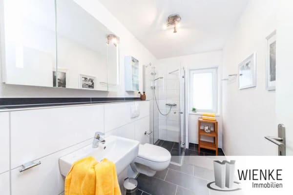 Immobilie in Weilheim - WOW! Weilheim-Remetschwiel, Einfamilienhaus mit Garage, Carport, Luft-Wärme Pumpe, Einbauküche, Kaminofen, Garten… - Bild 3