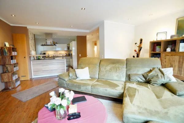 Immobilie in Reeßum - Exklusives Wohnhaus mit ca. 277 m² Wohnfläche auf beeindruckendem 2.686 m² Grundstück - Bild 2