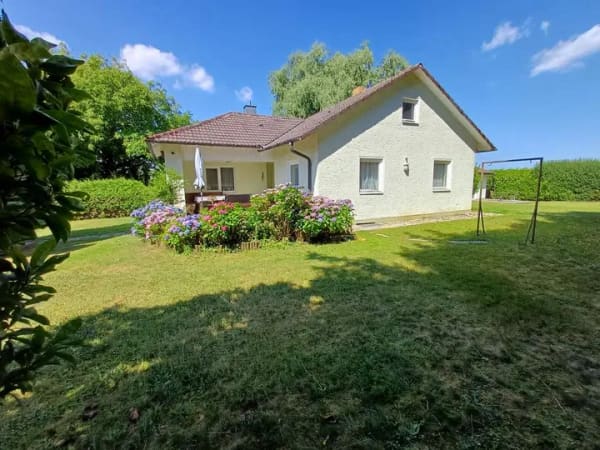 Immobilie in Neuburg am Inn - Einfamilienhaus mit Anbau (2-Zimmerwohnung) bei Neukirchen am Inn - Bild 0