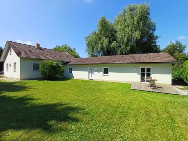 Immobilie in Neuburg am Inn - Einfamilienhaus mit Anbau (2-Zimmerwohnung) bei Neukirchen am Inn - Bild 2