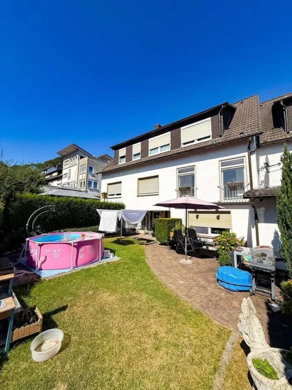 Immobilie in Schwelm - Gepflegte 5-Zimmer-Maisonettewohnung mit Garten, und Carport in Schwelm - Bild 2