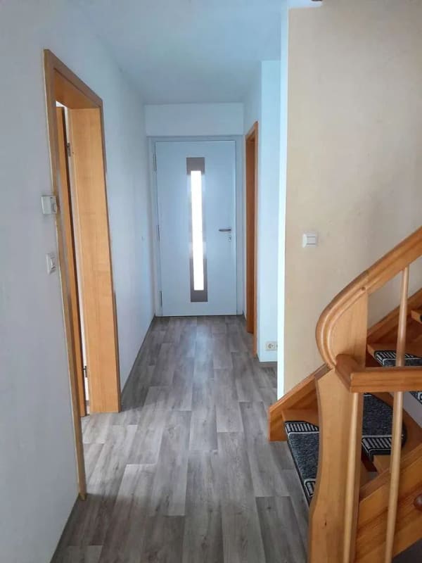 Immobilie in Gutach (Schwarzwaldbahn) - Ruhig gelegenes Zweifamilienhaus mit Erbbauzins - Bild 1