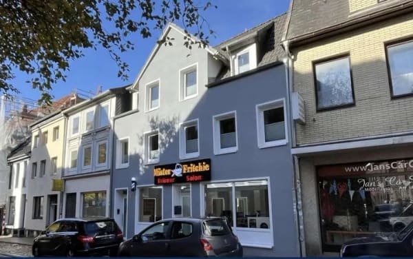 Immobilie in Itzehoe - Wohn- & Geschäftshaus Itzehoe - 2 Wohnungen + Gewerbe - von privat - Bild 0