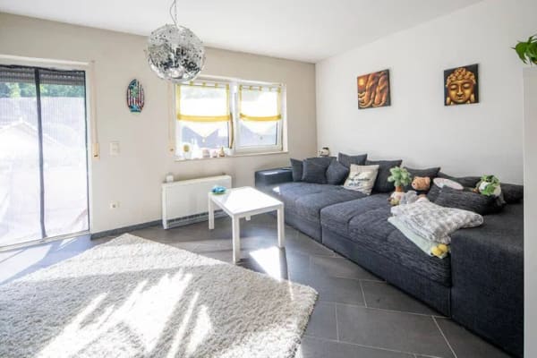 Immobilie in Loffenau - Bald bezugsfrei - modernisierte 3-Zimmer-Wohnung mit Einbauküche, Eckbalkon & Tiefgarage - Bild 1