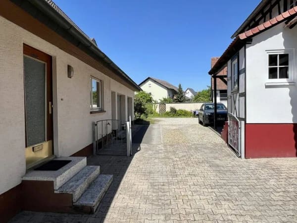 Immobilie in Steinmauern - Renovierungsbedürftiges Einfamilienhaus mit Ausbaureserve & zwei Garagen in Steinmauern! - Bild 2