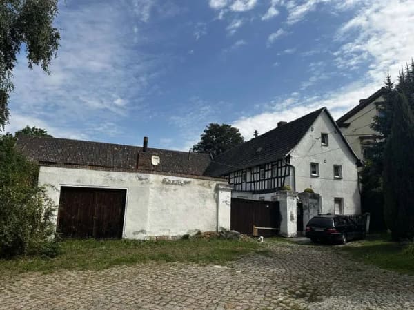 Immobilie in Hohenmölsen - +++ Bauernhof mit großer Scheune und Haus +++ - Bild 0