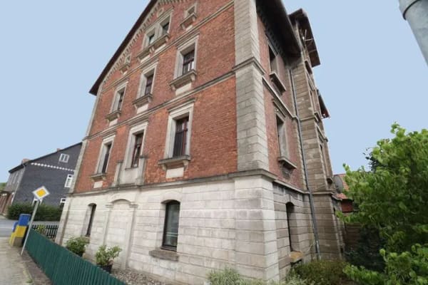 Immobilie in Schöppenstedt - Großzügige Erdgeschosswohnung (4 WE) mit 4 Zimmern, überdachter Terrasse und  Schuppen ! - Bild 2