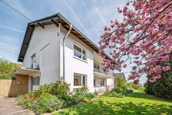 Immobilie in Ober-Olm - *** Sie möchten mehr? *** 1.300 m² Ausnahmegrundstück plus 235 m²-Haus mit Bungalowetage und ELW - Bild 1