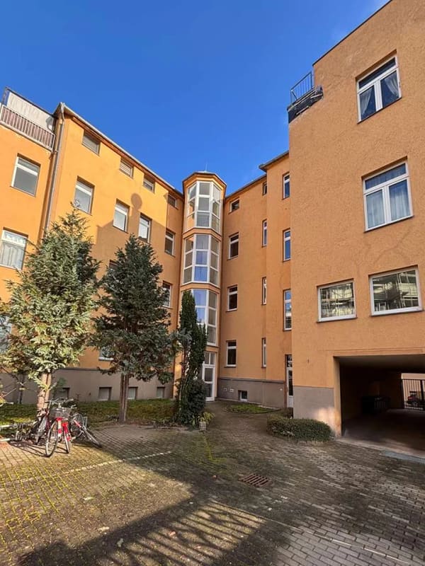 Immobilie in Halle (Saale) - 2-RW mit Einbauküche in Bestlage zu verkaufen! - Bild 1