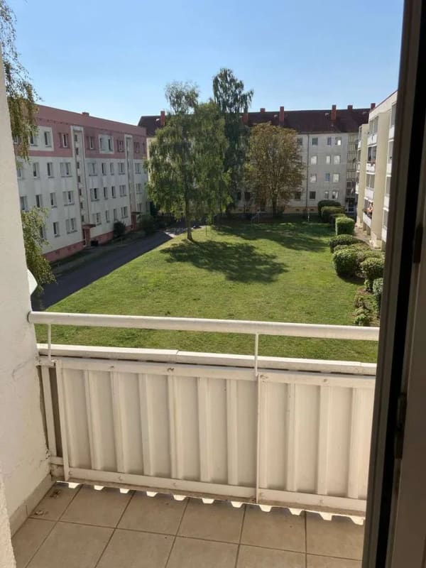 Immobilie in Teutschenthal - Helle 2-Raum Wohnung mit Balkon - Bild 0