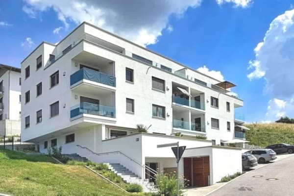 Immobilie in Bayerbach b. Ergoldsbach - Absolut neuwertig: Ideal für Singles und Paare - Bild 1