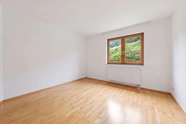 Immobilie in Brunnthal - Großzügigkeit trifft Vielfalt - besonderes Zweifamilienhaus in Brunnthal-Hofolding - Bild 2