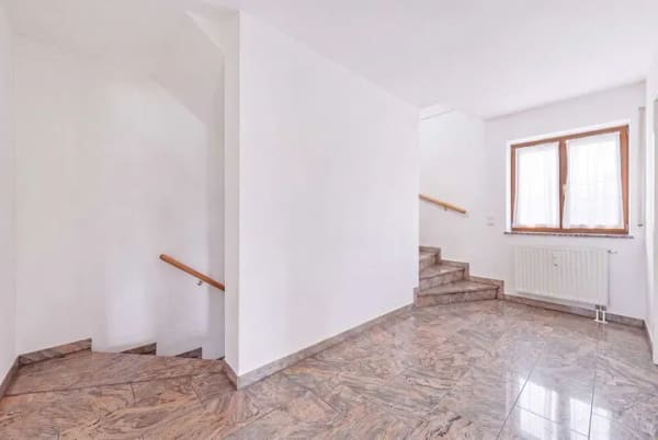 Immobilie in Brunnthal - Wunderschöne 3-Zimmer-Wohnung mit Kamin und zwei Balkonen - Bild 3