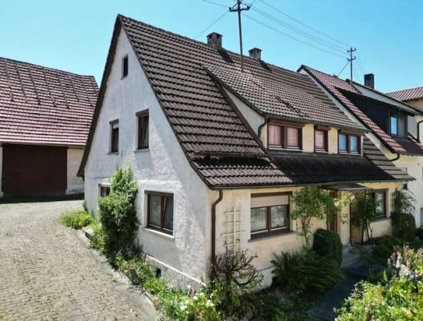 Immobilie in Amstetten - Ein Anwesen mit Seele - Bauernhaus aus der Jahrhundertwende auf traumhaftem Grundstück - Bild 0