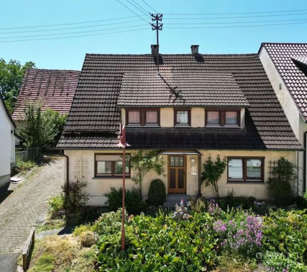 Immobilie in Amstetten - Ein Anwesen mit Seele - Bauernhaus aus der Jahrhundertwende auf traumhaftem Grundstück - Bild 1