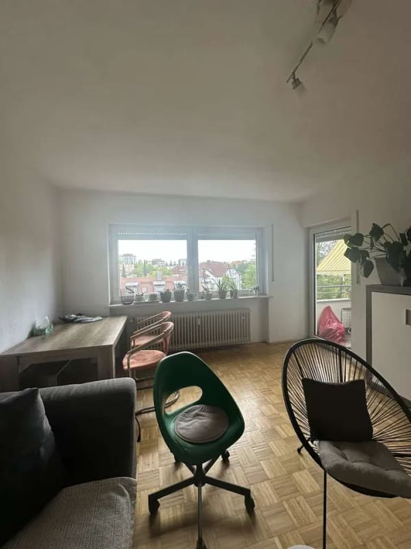 Immobilie in Regensburg - Großzügige 2-Zimmer-Wohnung mit Fernblick & Balkon – attraktive Kapitalanlage im Regensburger Westen - Bild 2