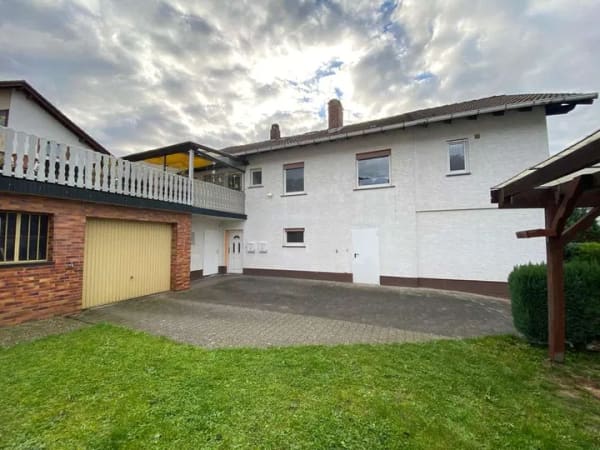 Immobilie in Heppenheim - Mehrgenerationhaus (Zweifamilienhaus + 3. Wohnung im Anbau) mit 2 Garagen - Bild 4