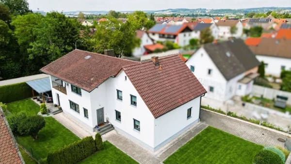 Immobilie in Dingolfing - Einfamilienhaus mit viel Potential und großem Garten in Salitersheim/Dingolfing - Bild 0