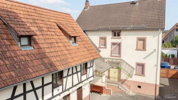 Immobilie in Nidderau - Gepflegte Hofreite mit Nebengebäude und Stallungen in Nidderau - Bild 2