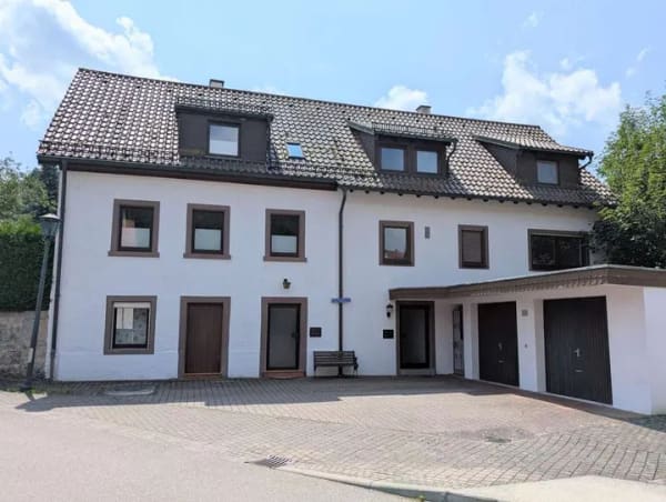 Immobilie in Königsbach-Stein - Zwei Doppelhaushälften, viele Möglichkeiten! - Bild 0