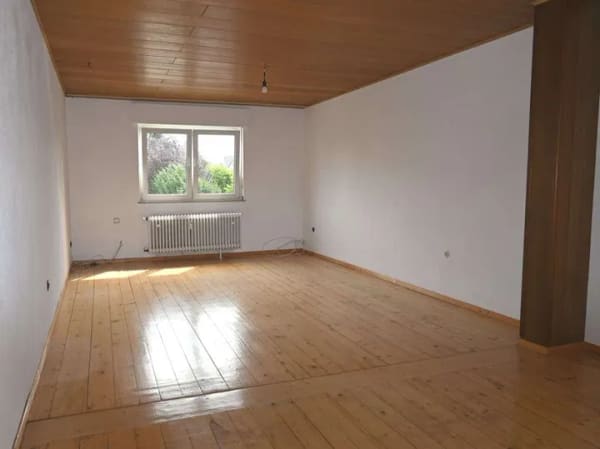Immobilie in Geseke - Kauf günstiger als mieten! Wohnung (108 qm) + Ausbaupotential 42 qm. Mit Balkon und eigenem Eingang! - Bild 0