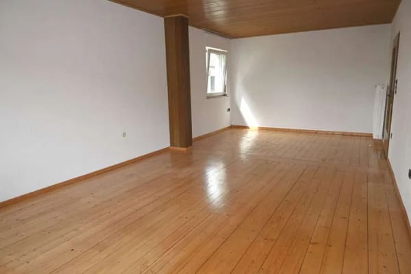 Immobilie in Geseke - Kauf günstiger als mieten! Wohnung (108 qm) + Ausbaupotential 42 qm. Mit Balkon und eigenem Eingang! - Bild 1