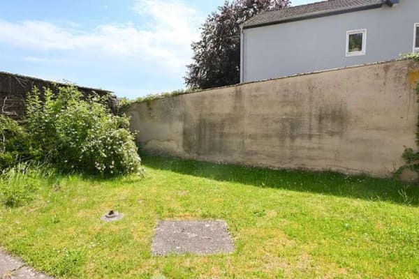 Immobilie in Detmold - Zweifamilienhaus mit viel Potenzial in ruhiger Lage von Detmold-Barkhausen! - Bild 1