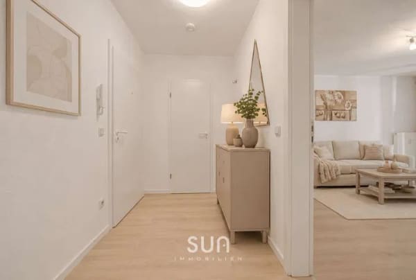 Immobilie in Königstein - MODERNES 43-M²-APARTMENT MIT GRÜNEM BALKON IN KÖNIGSTEIN – KURPARK, BURG & BAHNHOF VOR DER TÜR - Bild 2
