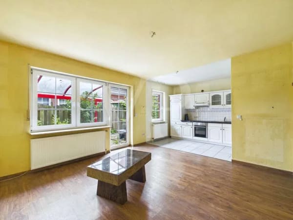Immobilie in Krummhörn - Langfristige Lebensqualität! Erdgeschosswohnung mit Terrasse und Gartenhaus in ruhiger Lage - Bild 1