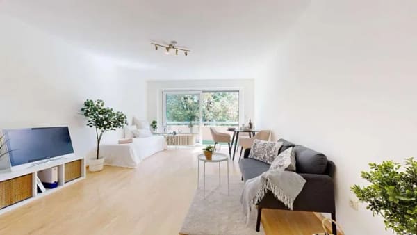 Immobilie in Ottobrunn - Helle 1-Zimmer-Wohnung mit Balkon und Tiefgaragenstellplatz in Ottobrunn - Bild 0