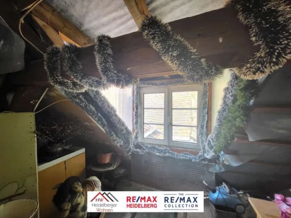 Immobilie in Weinheim - Renovierungsobjekt mit viel Potenzial – Haus mit Wintergarten und Nebengebäuden in Weinheim! - Bild 3