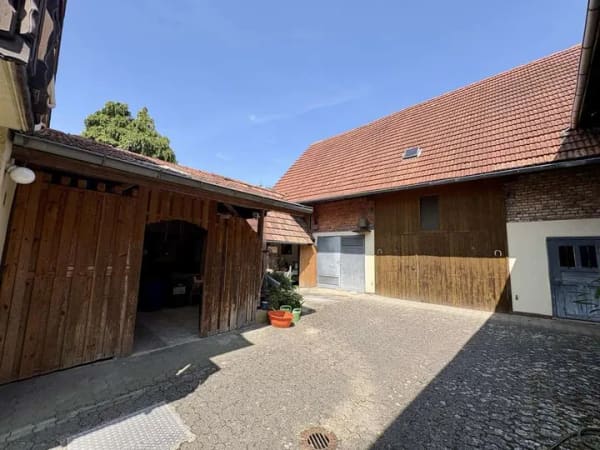 Immobilie in Berg (Pfalz) - Tradition trifft Potenzial - Haus mit Scheune und Nebengebäude - Bild 1