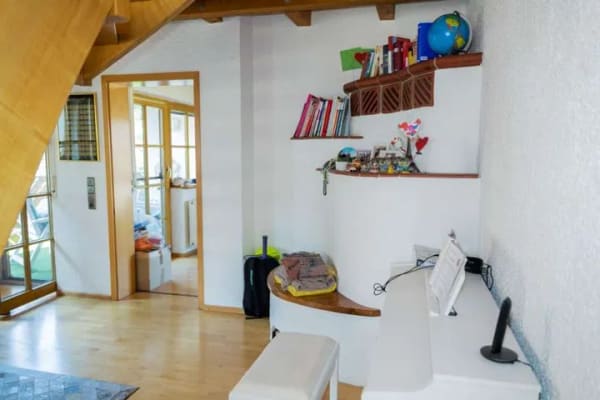 Immobilie in Neidlingen - Provisionsfrei* Viel Platz für Familie & Kapitalanlage: Bezugsfreies Zweifamilienhaus mit 2 Wohneinh - Bild 4
