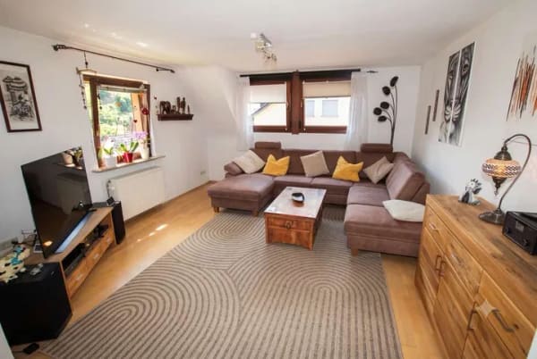 Immobilie in Dossenheim - Großzügiges Zweifamilienhaus mit Garten, 2 Wohneinheiten & Carport – Perfekt für Mehrgenarationen - Bild 3