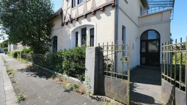 Immobilie in Bad Lippspringe - Großzügiges Grundstück mit Bestandsimmobilie und attraktiven Entwicklungsmöglichkeiten - Bild 2