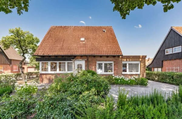 Immobilie in Meppen - Denk mal an den Platz: Einfamilienhaus auf 1000 m² Grundstück in zentraler Lage von Meppen-Esterfeld - Bild 2